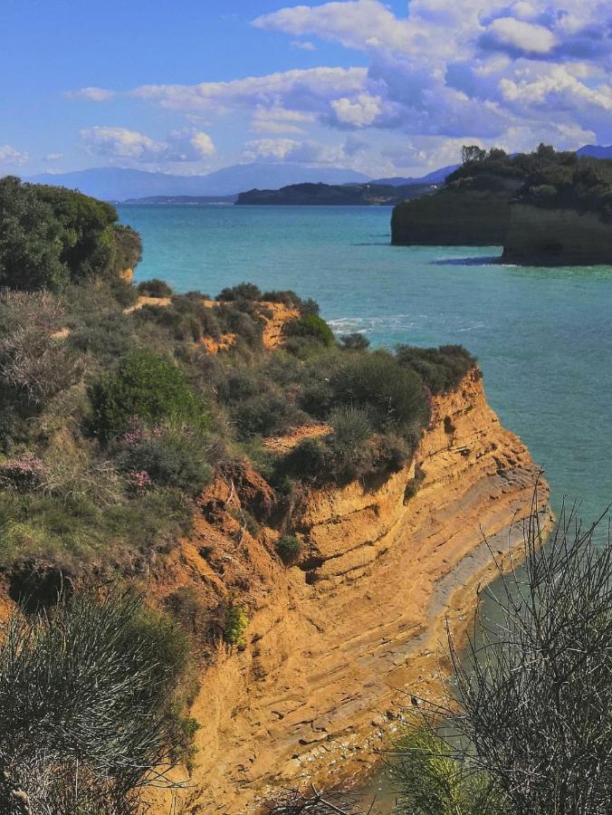 Megali Beach Nikos Sidari  Luaran gambar